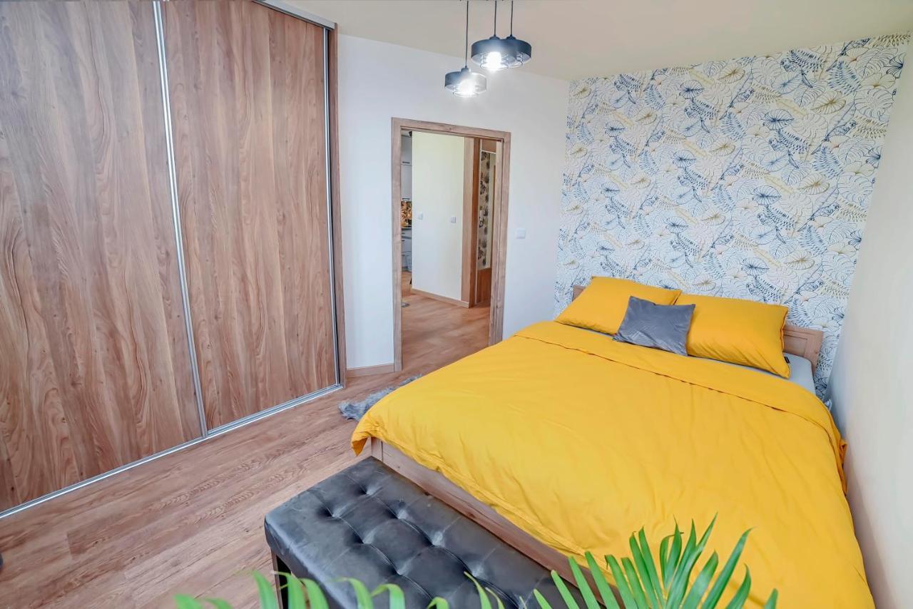 Apartamento Apartament Na Zlotej Podkowie Głogów Exterior foto